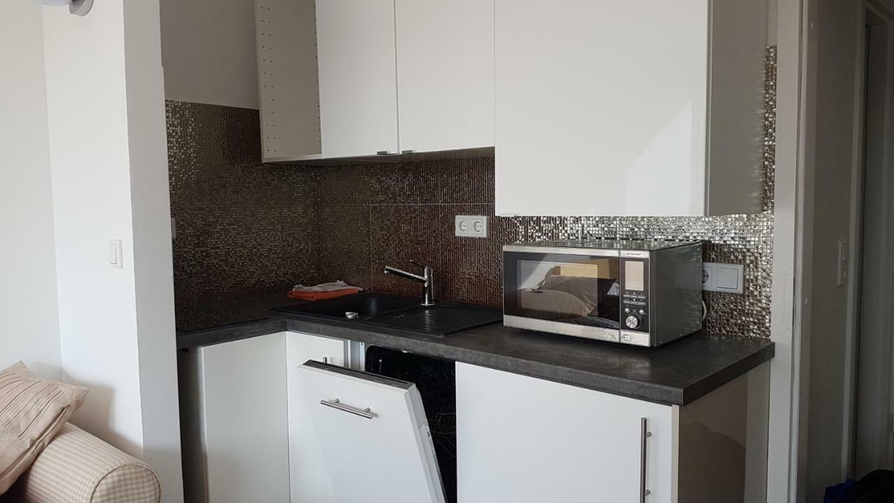 Sonniges Modernes Appartement Hoehenberg Köln Eksteriør billede