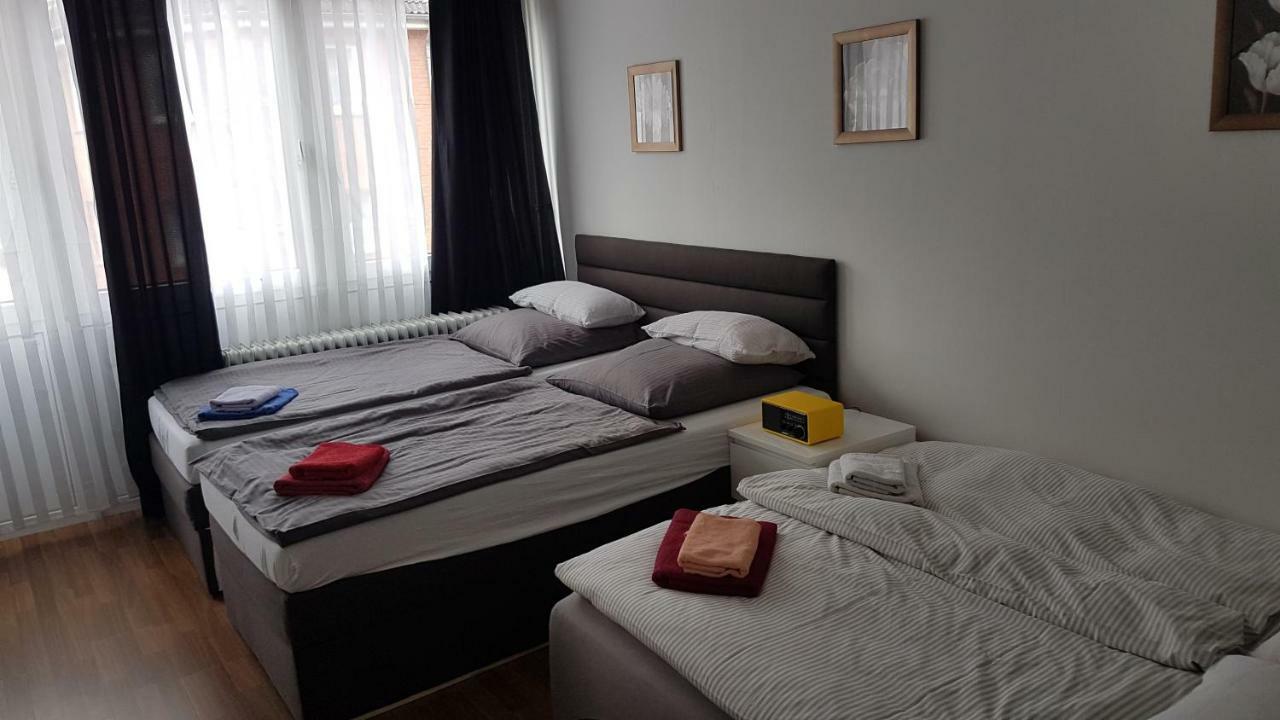 Sonniges Modernes Appartement Hoehenberg Köln Eksteriør billede