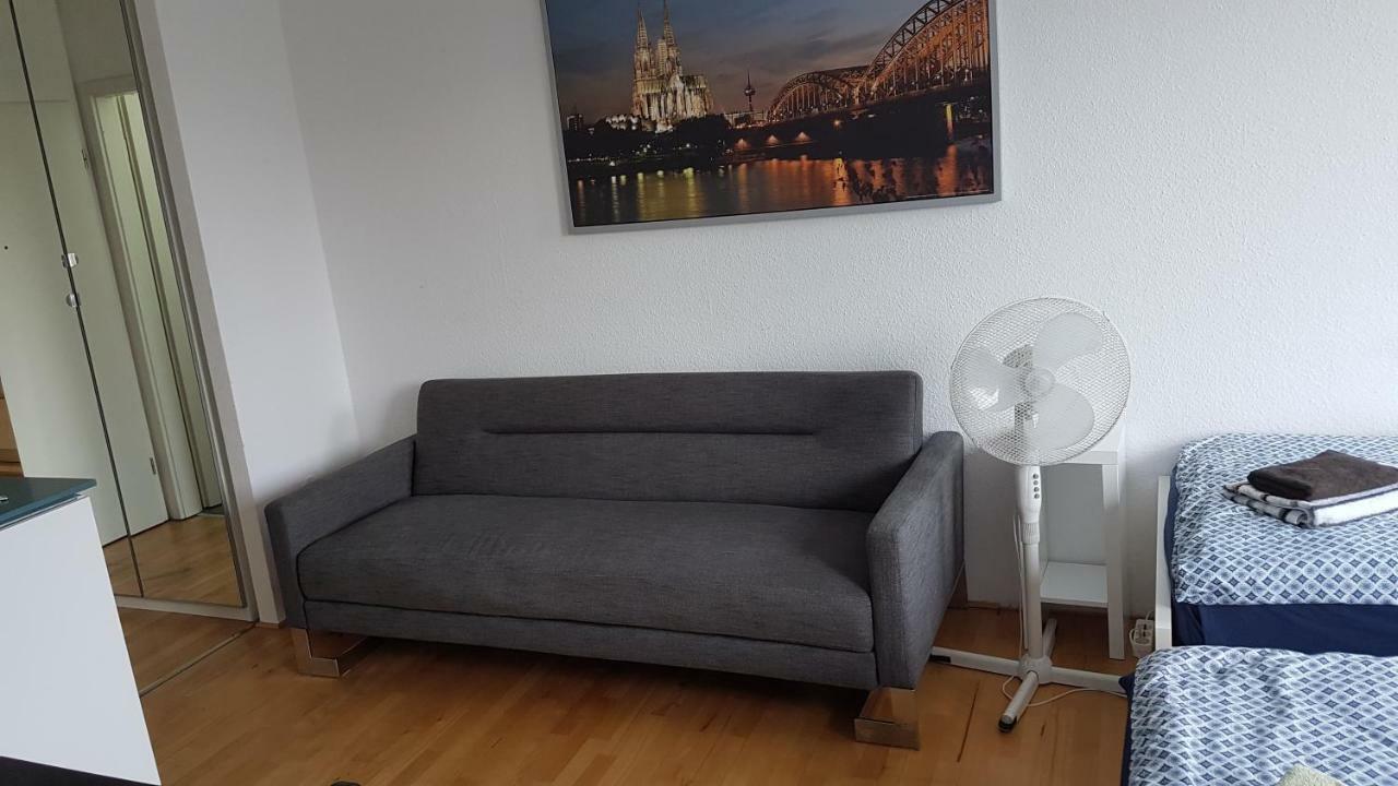 Sonniges Modernes Appartement Hoehenberg Köln Eksteriør billede